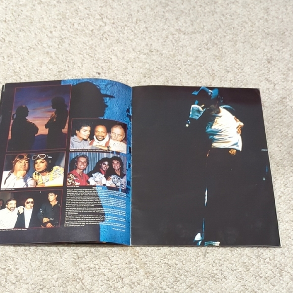 Michael Jackson Poster with Black and Red Outfit - Picture 4 of 4